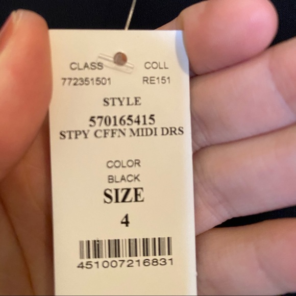 Black midi dress - Picture 2 of 3